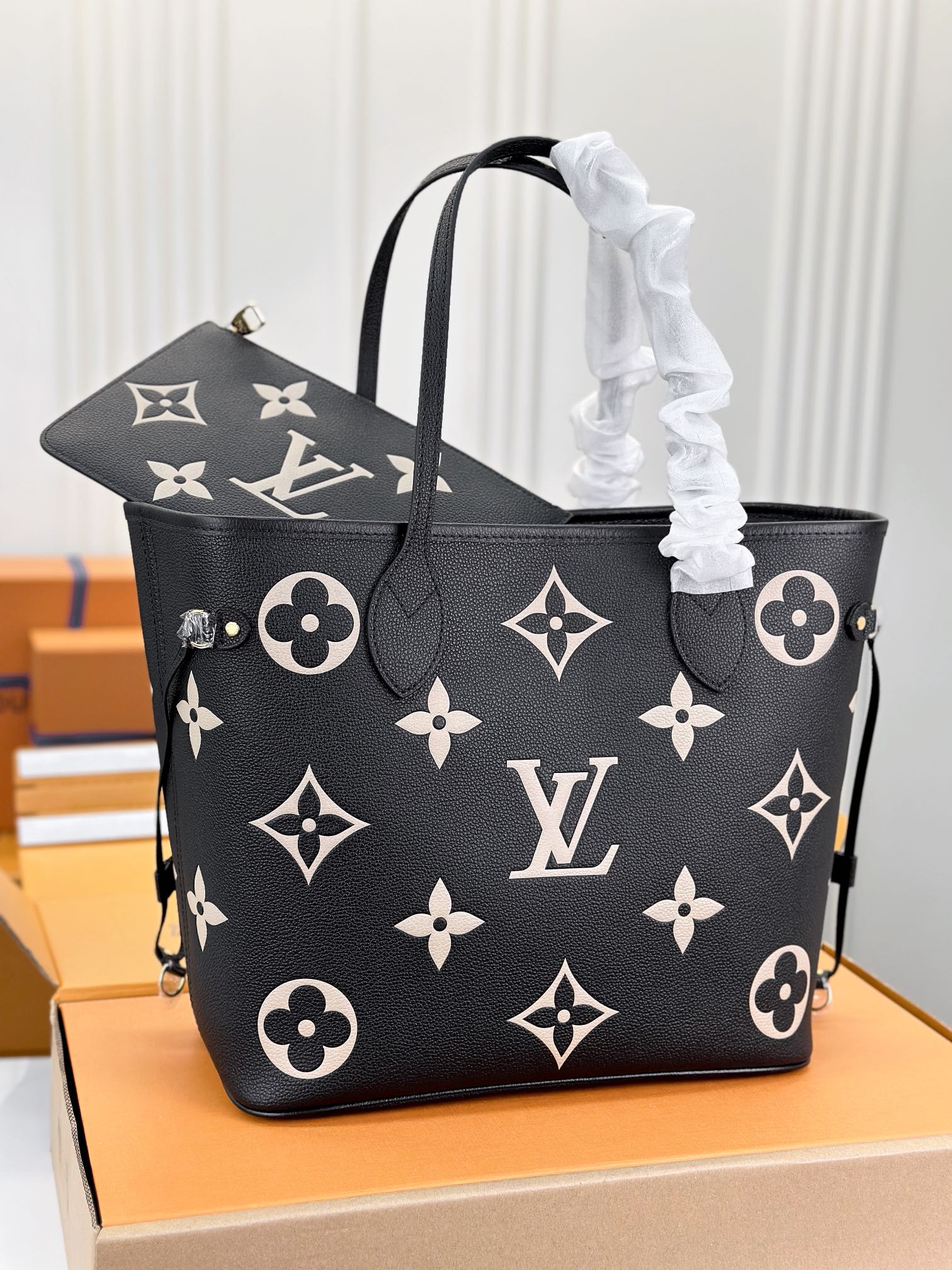 LV Shopping Bags